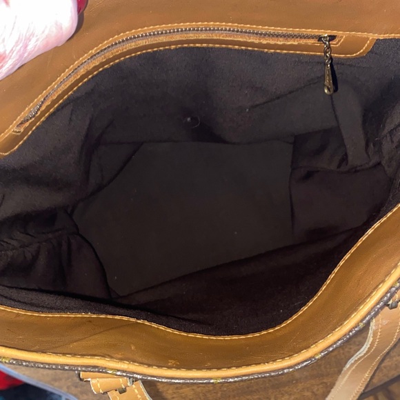 Louis Vuitton Monogram Bucket Shoulder Bag - Picture 4 of 12